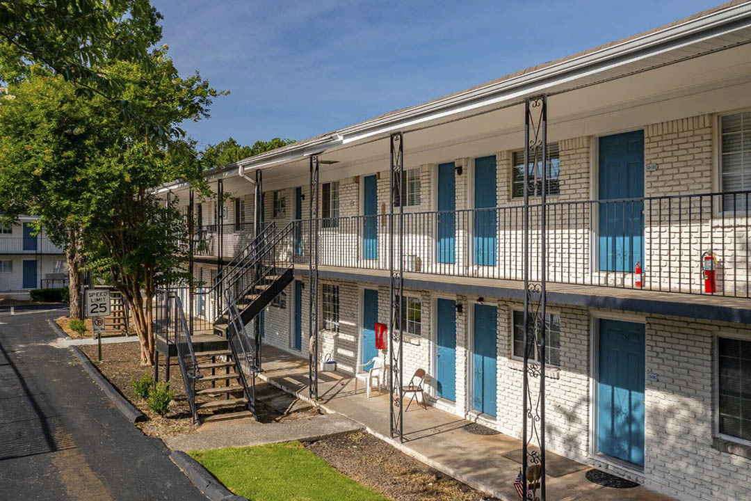 Brentwood Heights Apartments
